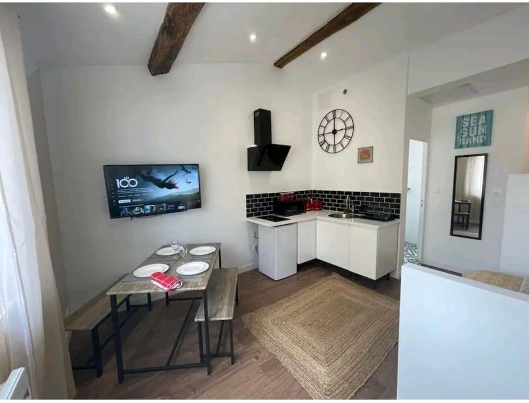 The California Dream - Hyper-Centre - 2Mn Gare Sncf - Wifi Netflix Gratuit Apartment Niort Luaran gambar