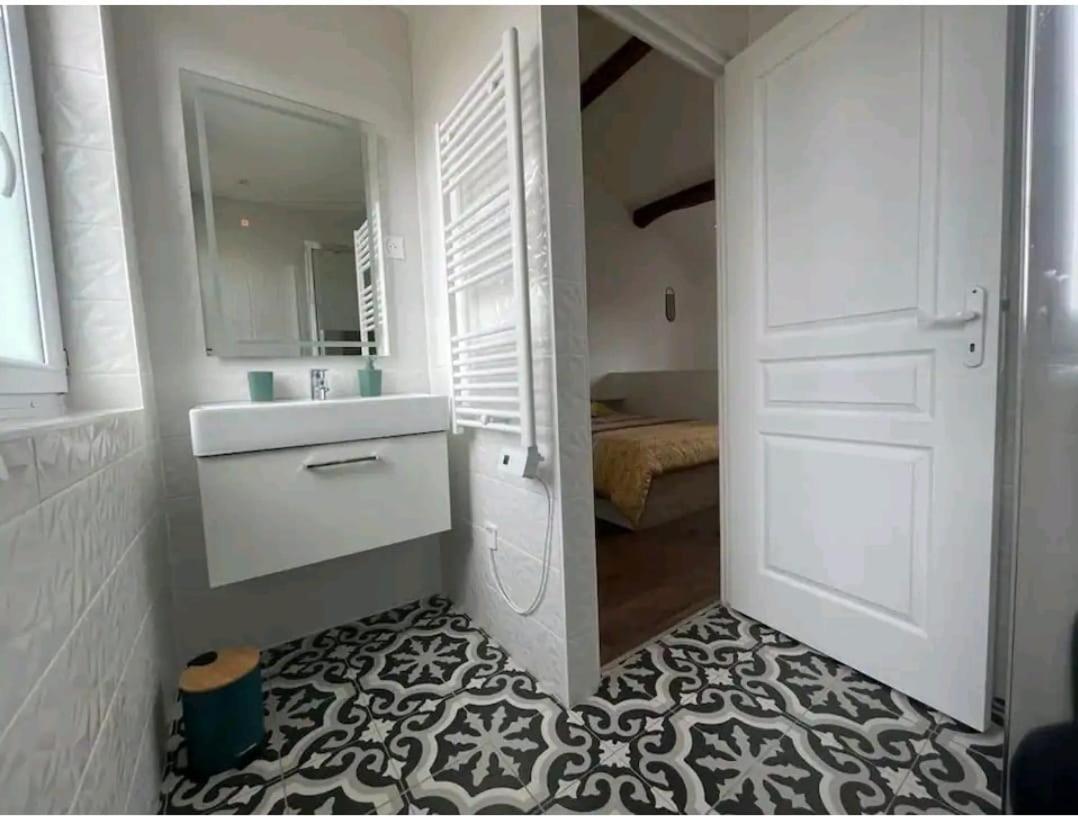 The California Dream - Hyper-Centre - 2Mn Gare Sncf - Wifi Netflix Gratuit Apartment Niort Luaran gambar